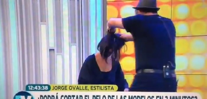 Vergonzoso chascarro: desafío de estilista en Bienvenidos terminó con modelo en el piso