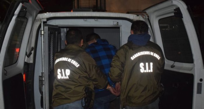 Cumplía condena por robo: acusan a reo de haber matado a hombre durante su salida diurna