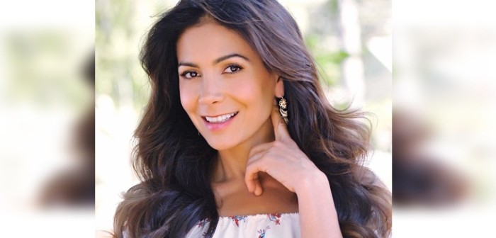 A sus 46 años Patricia Manterola deslumbró a seguidores con traje de baño transparente