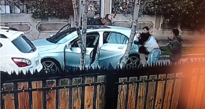 De película: sujetos secuestraron a pareja y los obligan a sacar dinero en cajeros