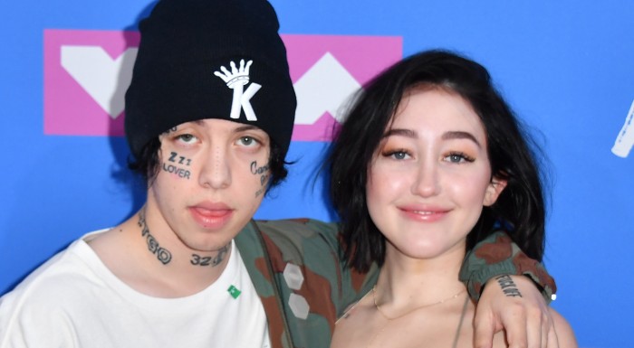 Hermana de Miley Cyrus vende sus lágrimas tras terminar relación: cuestan $8 millones