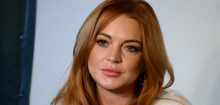 Lindsay Lohan fue golpeada mientras transmitía en vivo: quiso separar a niños de su madre
