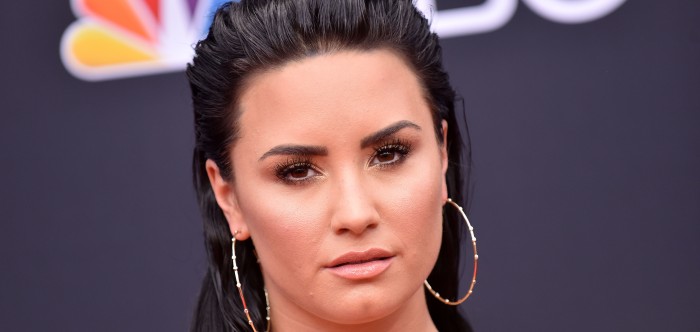 Sonriente: difunden primera imagen de Demi Lovato tras dos meses en rehabilitación