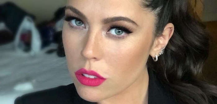 ¿Thalía eres tú? Dani Aránguiz se luce con enterito igual al de video viral de la mexicana