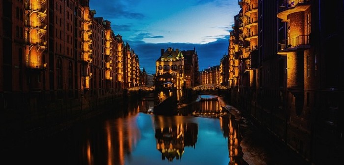 Avisaron a la policía sobre un cadáver flotando en río: resultó ser una muñeca inflable