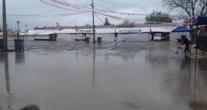 Fondas bajo el agua: imágenes muestran anegamiento en Los Ángeles