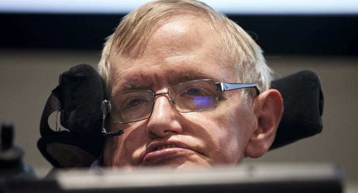 Stephen Hawking aclara en libro póstumo las dudas existenciales que más nos intrigan