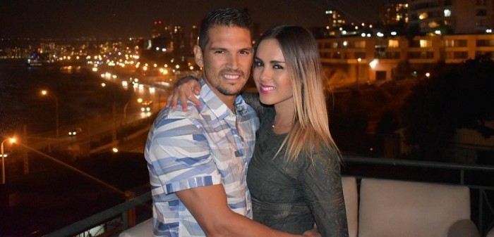 Siguiendo los pasos de su mamá: Mark González recrea con su hija romántica foto con Maura