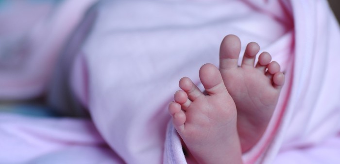Quería deshacerse de un 'problema': padre vendió a su bebé de 10 días porque era una niña