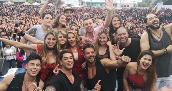 No se aguantó: Cathy Barriga se lució bailando en lanzamiento de la gira Mekano en Maipú