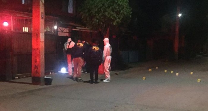 Trágica cena familiar en Lampa: madre murió baleada mientras comía junto a pareja e hija