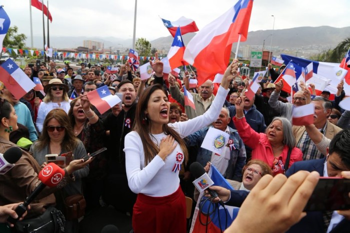 Alcaldesa Karen Rojo fue criticada en redes por eufórica celebración tras fallo de La Haya