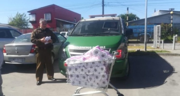 Mujer se llevó carro lleno de 'confort' por error de cajera: debe devolverlos en 10 días