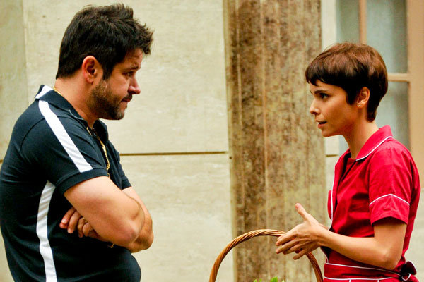 Murilo y Débora en Avenida Brasil | Captura