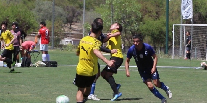 Eros Pérez sufrió brutal agresión en un partido: quedó con doble fractura en la mandíbula