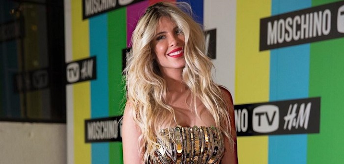 ¿Siguiendo sus pasos? Trillizas de Coté López deslumbran en su primer evento social