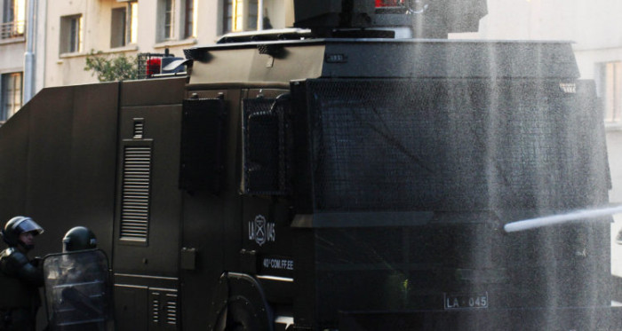 Funeral de Kevin Garrido terminó en caos: acusan que Carabineros atropelló a un asistente