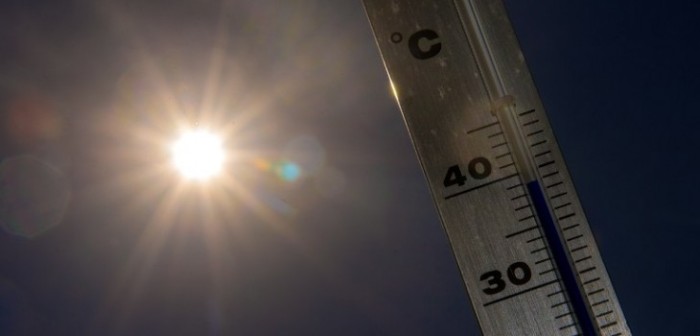 A sacar el bloqueador: declaran alerta preventiva por ola de calor que afectará a Santiago