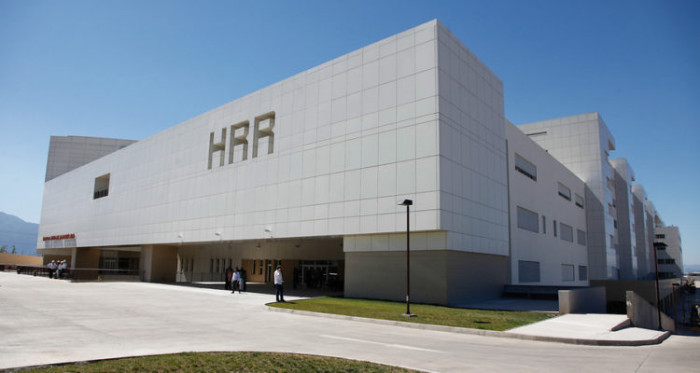 Familia denuncia que su hija fue operada con material contaminado y podría tener VIH