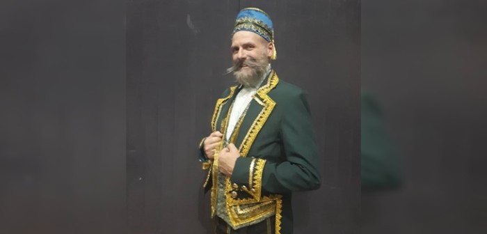 Bastián Bodenhöfer y su acrobática participación en obra navideña que llega a Concepción