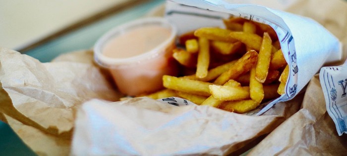 Profesor de Harvard reveló insólita porción saludable de papas fritas que deberíamos comer
