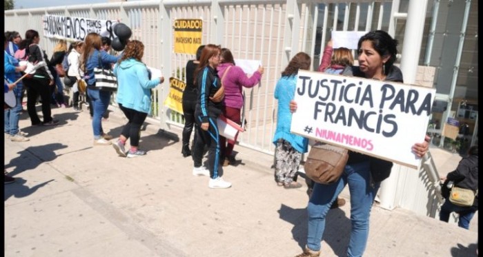 Hombre que mató a mamá de expareja y quemó su casa recibió sentencia: cadena perpetua