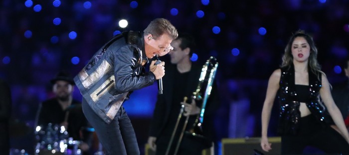 ¿Don Francisco, es usted? El bajista de Emmanuel al que encontraron igualito al animador