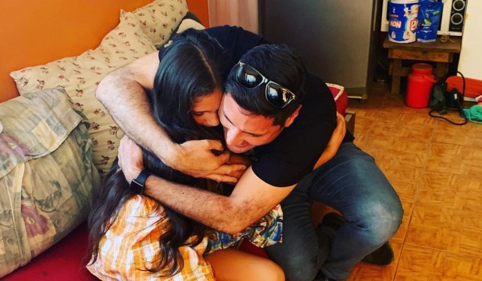 Francisco Saavedra le cumplió el sueño de Navidad a niña de Quinamávida: lo quería conocer