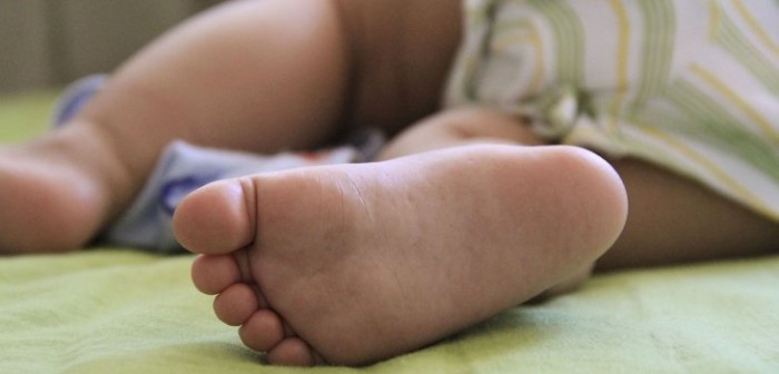 Madre acusada de golpear brutalmente a su hijo quedó en prisión preventiva: menor sigue internado