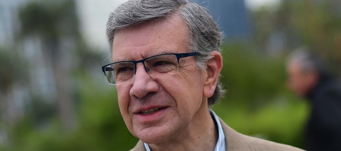 Joaquín Lavín por conflicto entre Cathy Barriga y doctora Cordero: 