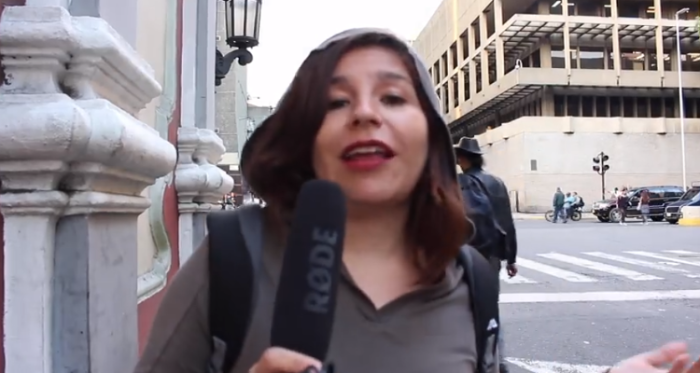 Periodista chilena radicada en Venezuela se burló de asedio policial a equipo de TVN en Facebook