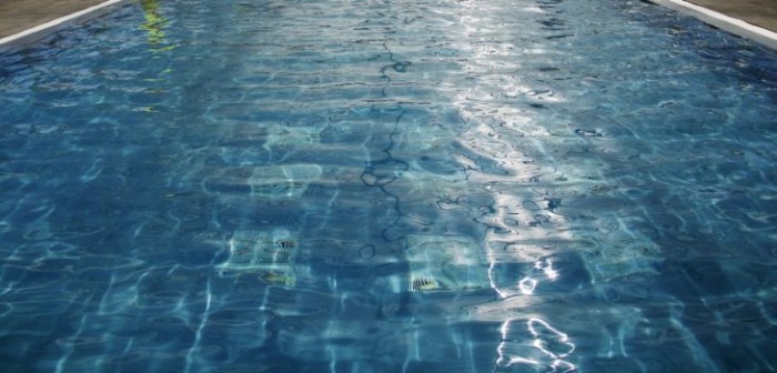 Incidente en piscina municipal de Maipú: adolescente murió de paro cardiorrespiratorio tras ahogarse