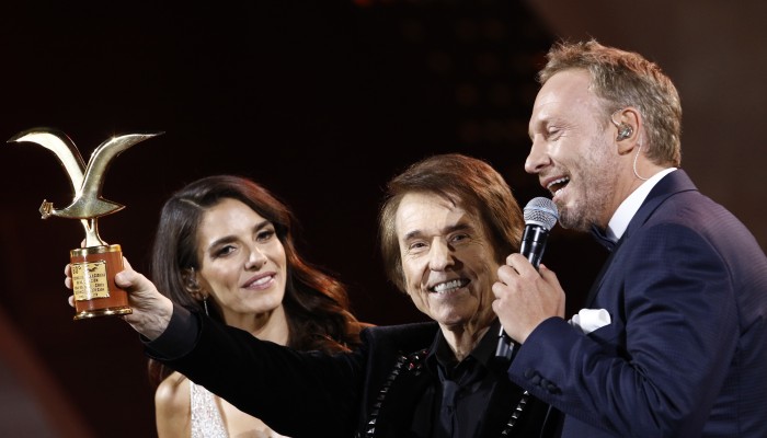 El detalle en el vestuario de Raphael que pasó desapercibido: usó los pantalones de Martín Cárcamo