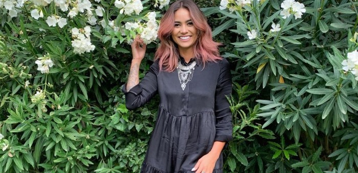 Sin complejos: Camila Recabarren luce con orgullo sus primeras estrías