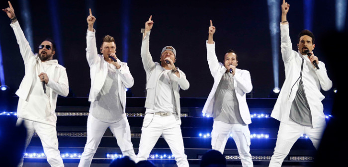 Idioma y playback: Las críticas de los tuiteros durante show de los Backstreet Boys en Viña