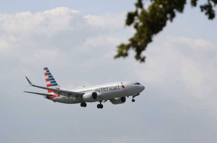 ¿Operan en Chile? Boeing 737 Max 8, el modelo de avión que obligó a suspender vuelos en el mundo