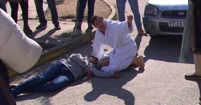 Clemente Rodríguez bromeó con trágica escena de Casa de Muñecos compartiendo imagen de la grabación