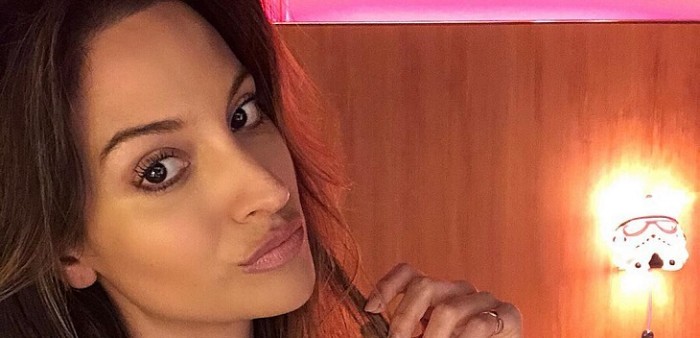 Los resguardos que tomará Daniela Palavecino en su trabajo tras polémica por el beso a Diego Boneta