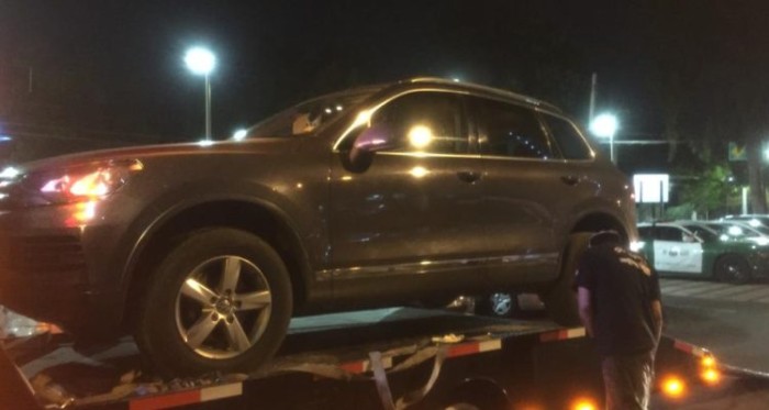 Embarazada de 6 meses fue víctima de violento portonazo en Las Condes: la golpearon en el vientre