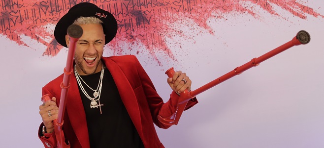 Y eso que está lesionado: Neymar se sumó a curioso baile que viralizó un humorista brasileño