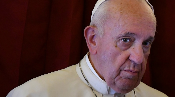 Papa Francisco hizo un llamado a los papás de niños homosexuales: "Vayan a un profesional"