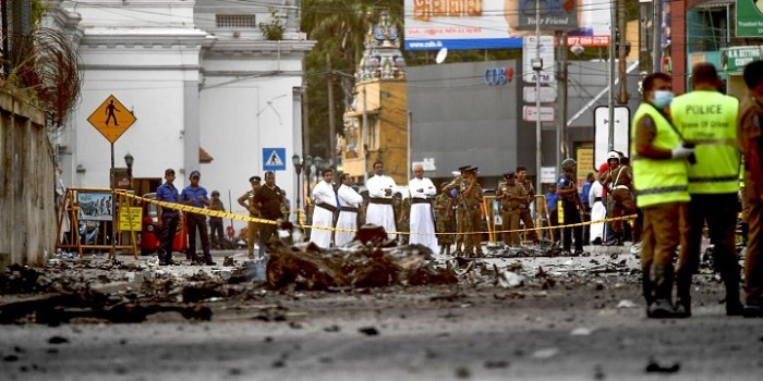 escombros tras atentado sri lanka