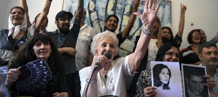 Desaparecida en dictadura: Abuelas de Plaza de Mayo dieron con la nieta número 129 en España