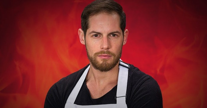 Javier Lizama se convirtió en el nuevo eliminado de MasterChef tras fallar en reto de empanadas