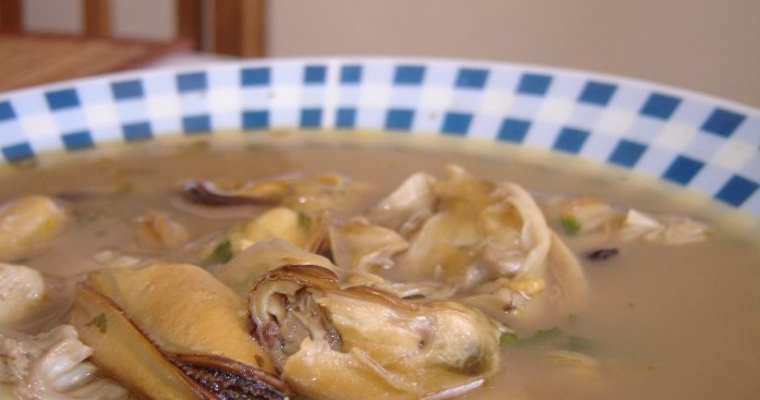 Ojo con lo que cocinamos: experta entrega consejos para evitar intoxicarse en Semana Santa