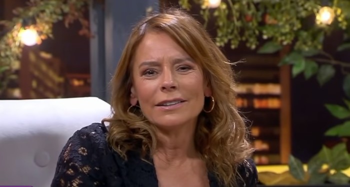 Kathy Salosny se va de TVN a poco más de un año de su retorno