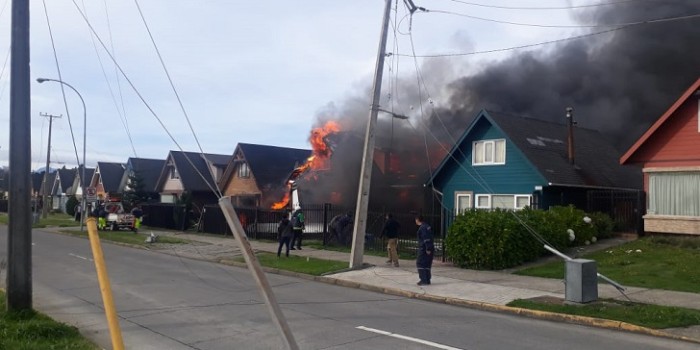 Vecino que sufrió incendio de su casa por tragedia área en Puerto Montt reveló nuevos antecedentes