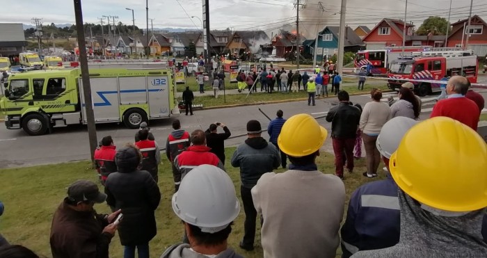 Las impactantes imágenes que dejó caída de avioneta sobre viviendas en Puerto Montt