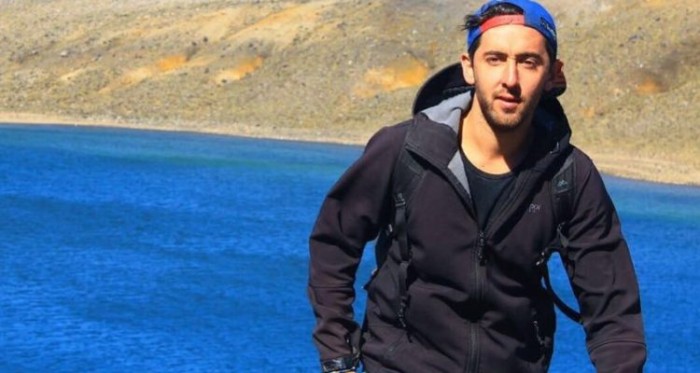 Sin inconvenientes: uno de los chilenos condenados por homicidio en hotel de Malasia regresó a Chile