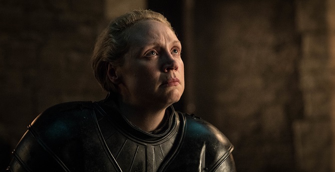 Brienne of Tarth es nombrada Caballero de los Siete Reinos